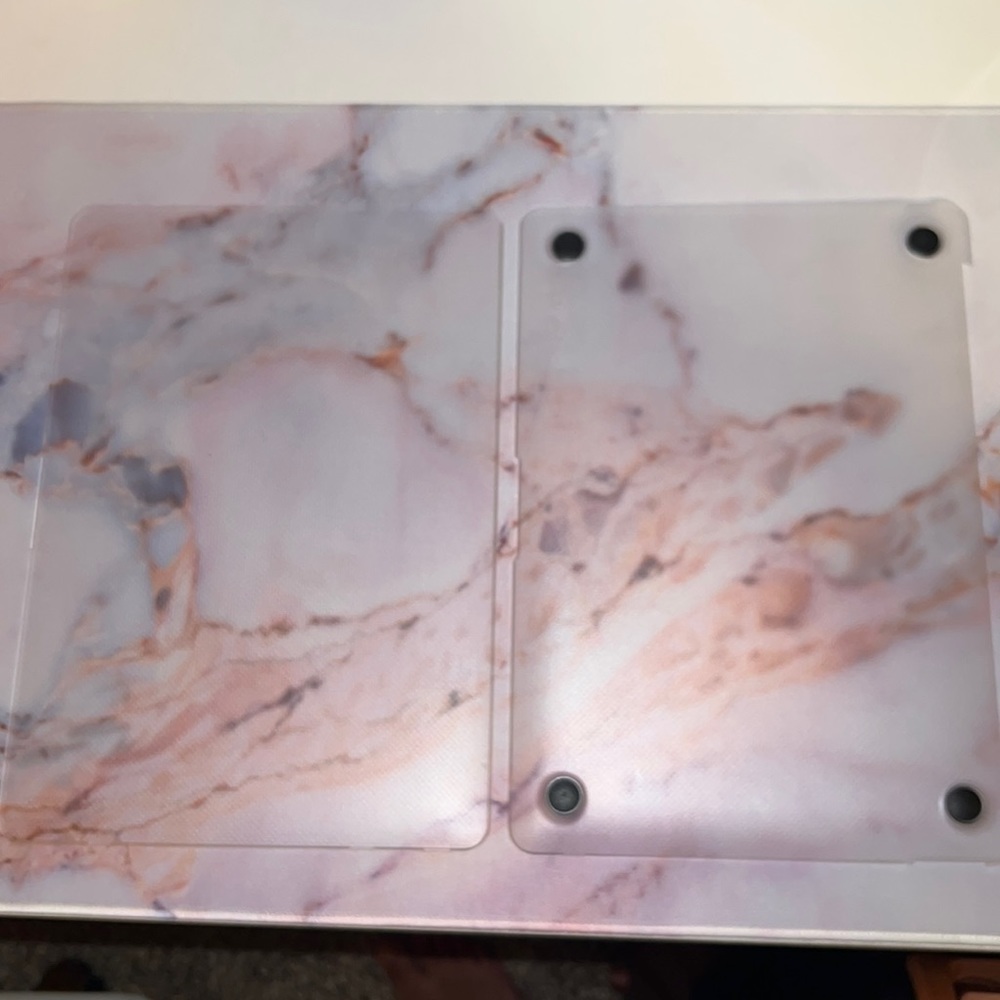 INCASE clear apple MacBook Air 2021 series cover LIKE NEW